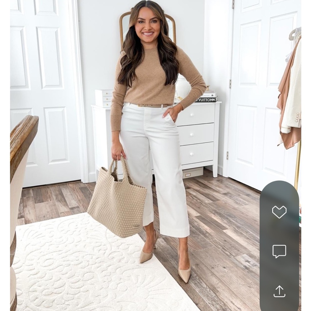 Spanx Stretch Twill Cropped Wide Leg white Pant Size: small